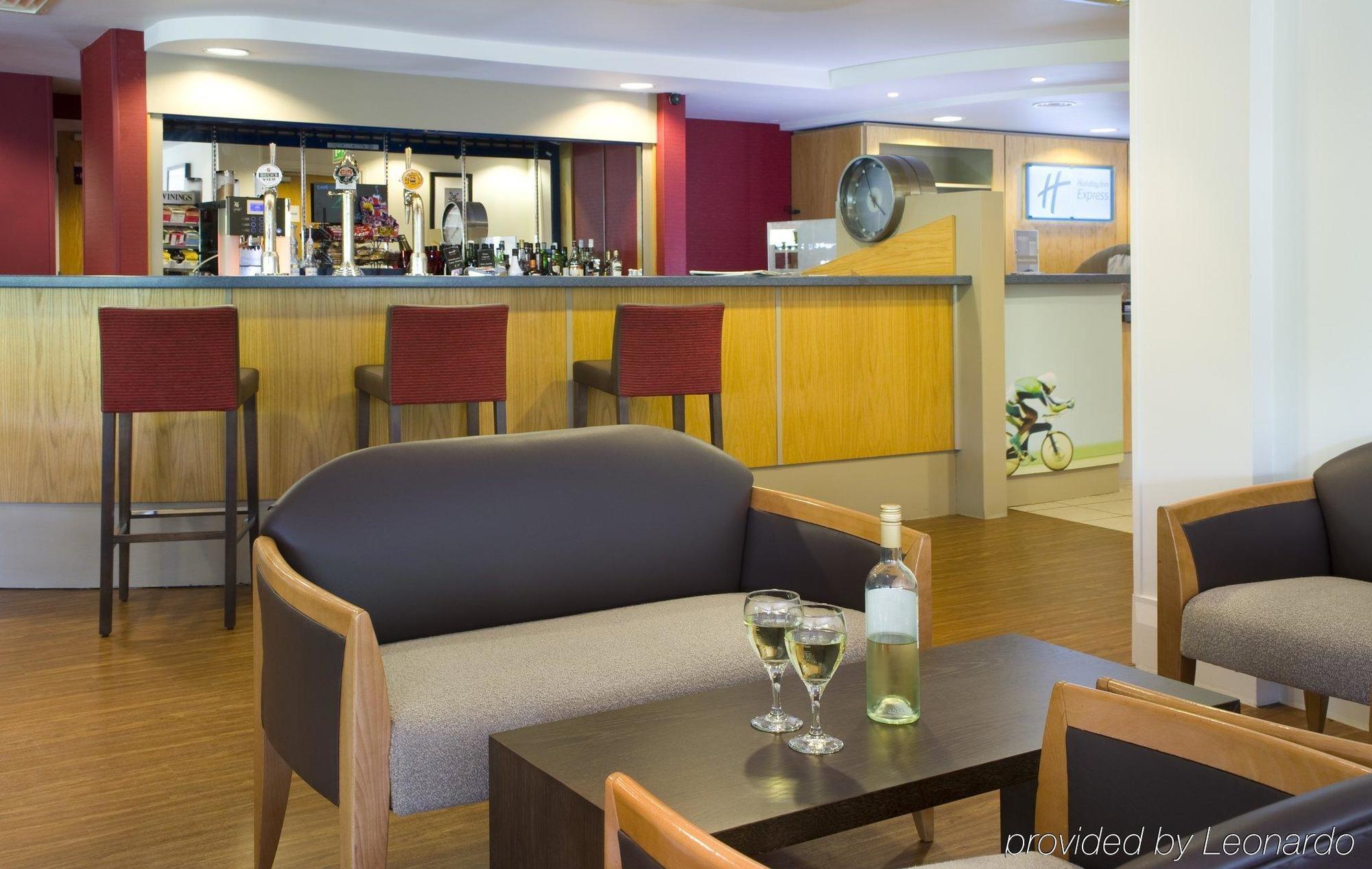 Holiday Inn Express Swansea East By Ihg Luaran gambar