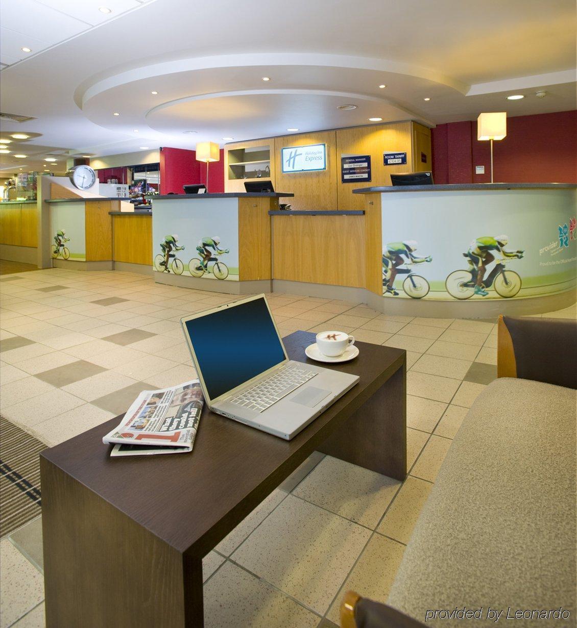 Holiday Inn Express Swansea East By Ihg Dalaman gambar