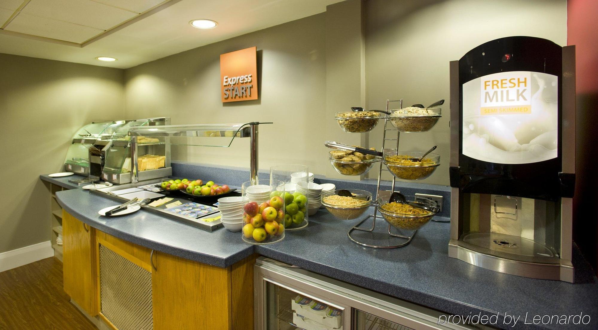 Holiday Inn Express Swansea East By Ihg Luaran gambar