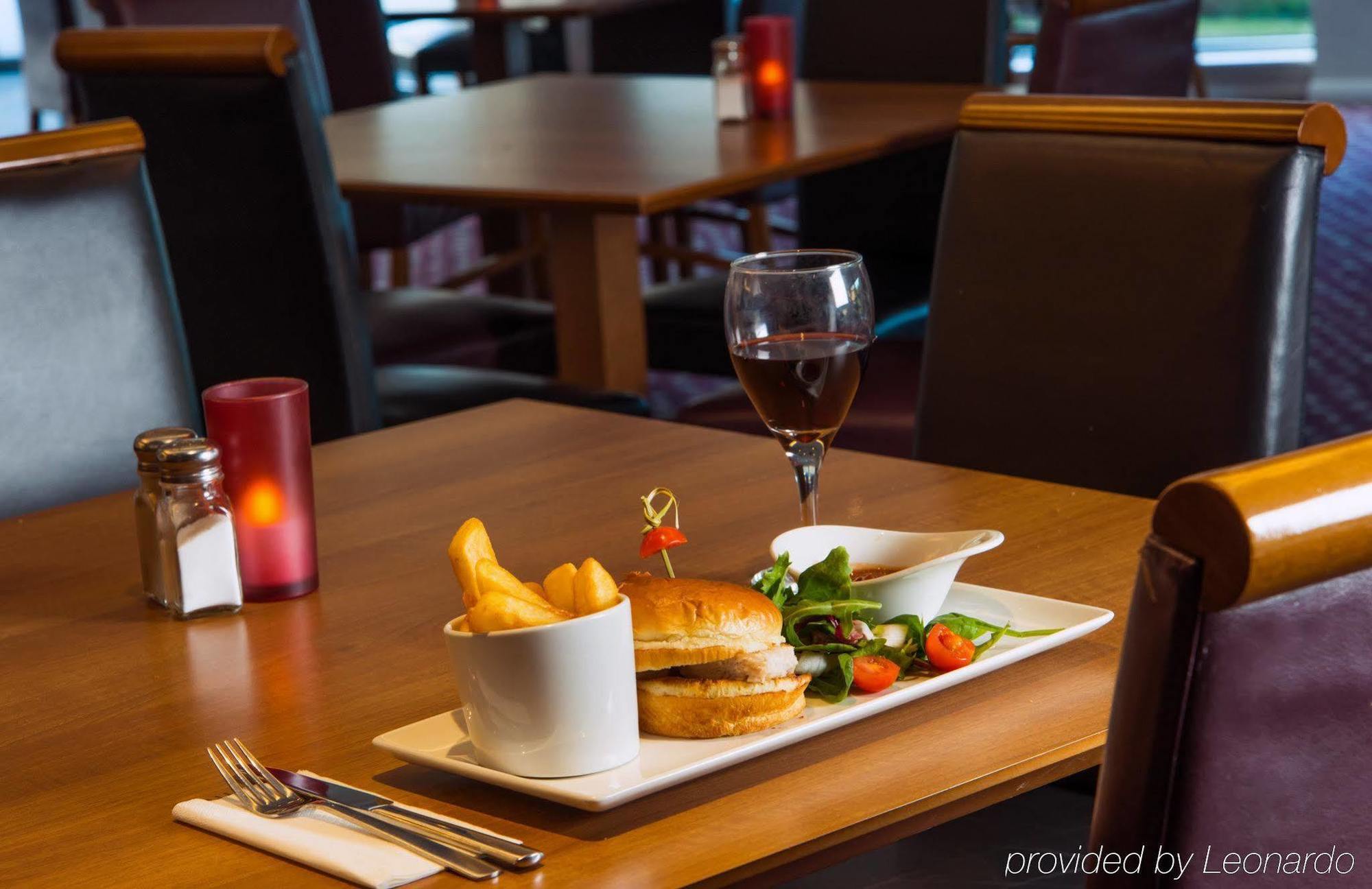 Holiday Inn Express Swansea East By Ihg Luaran gambar
